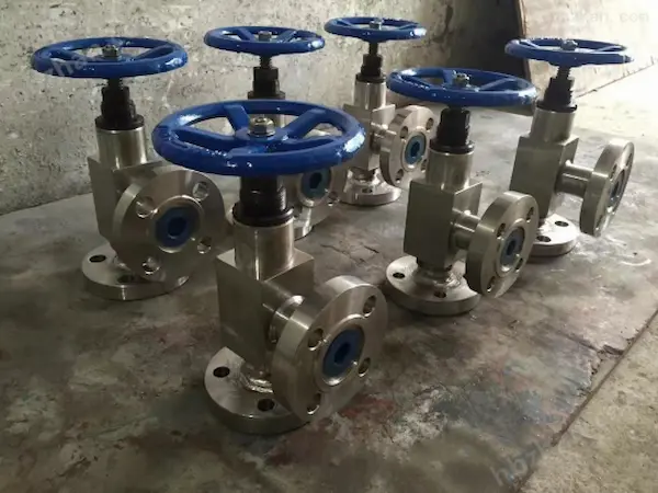 направляющая-угол-запорного клапана