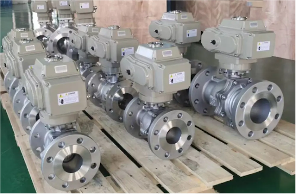 Lắp ráp van bi công nghiệp được kích hoạt bằng điện để điều khiển đường ống tự động