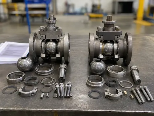 Confronto di progettazione di valvole a sfera resistenti al fuoco e ad alta temperatura