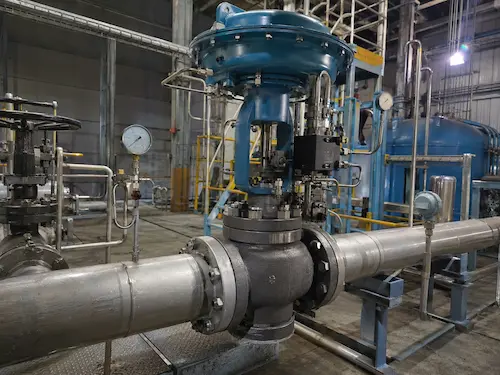 Valvola di controllo dell'acqua di alimentazione della caldaia installata nel sistema dell'acqua di alimentazione della centrale elettrica da Vcore Valve